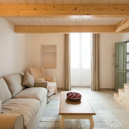 Dimora Via Vitti - Puglia Mia Apartments Monopoli Exterior photo